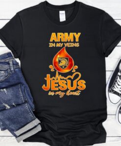 Army Black Knights in my veins Jesus in my heart_T-Shirt