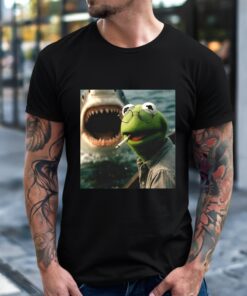 Kermit the Frog smoking Jaws muppet meme_T-Shirt